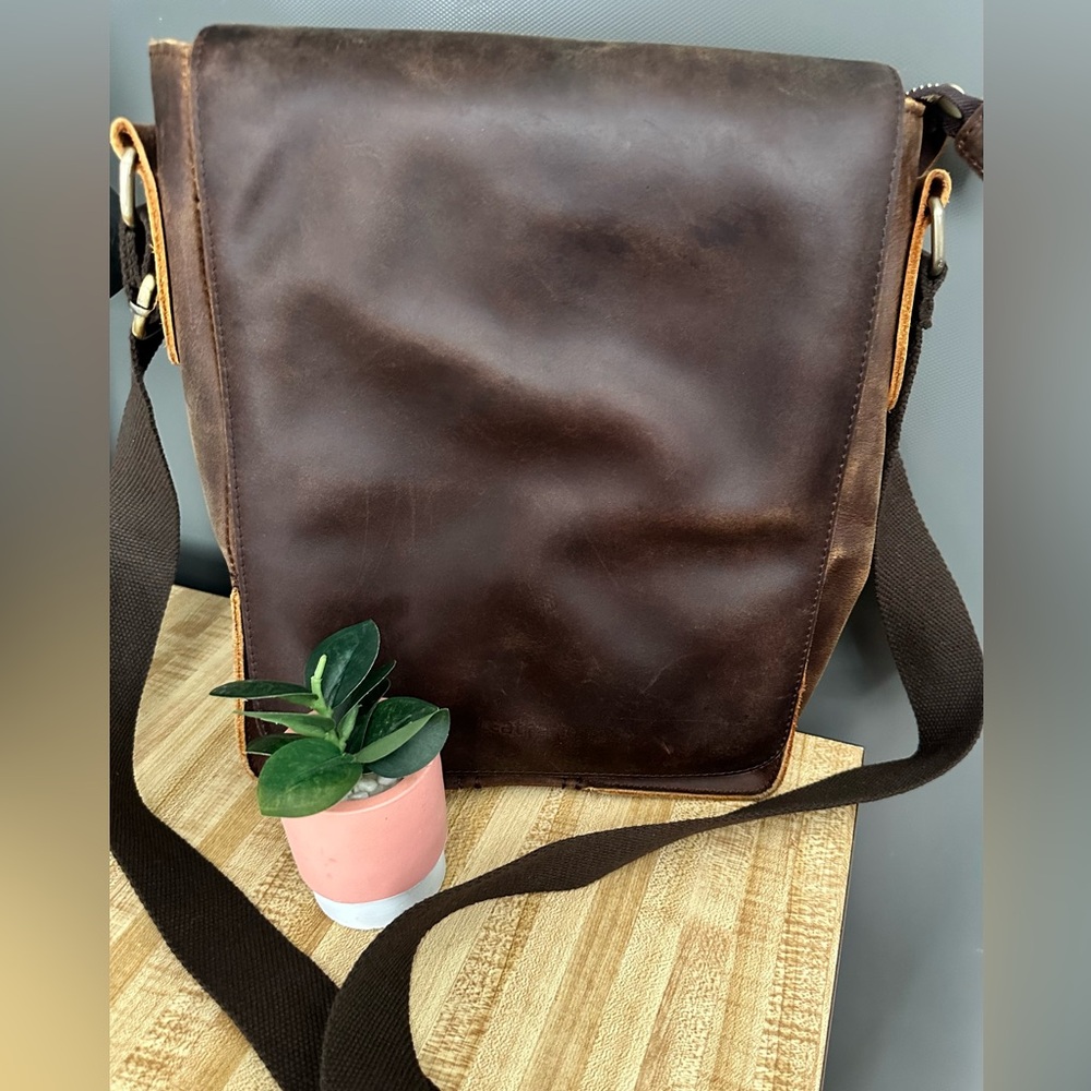 Elegant Brown Leather Laptop Bag for Men